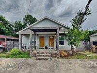 Building Photo - 1414 Record Crossing Rd