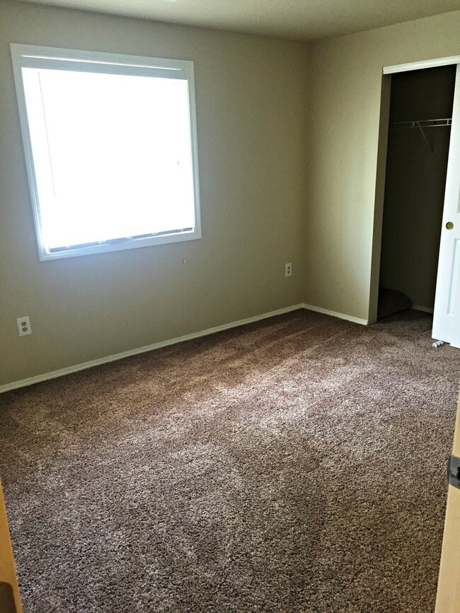 Building Photo - 4-Bedroom in Desirable Prune Hill Neighborhood in Camas!