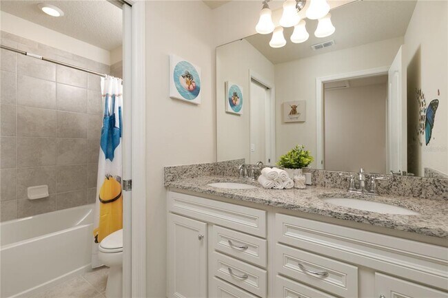 Building Photo - 7227 Oakmoss Loop