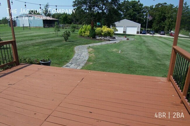 Building Photo - 8993 E Farm Rd 80