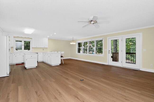 Building Photo - 151 Seagrove Ln