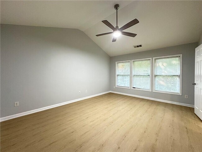 Building Photo - 2468 Worrall Hill Way