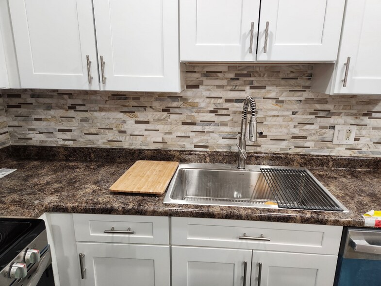 Building Photo - 2944 N Luna Ave