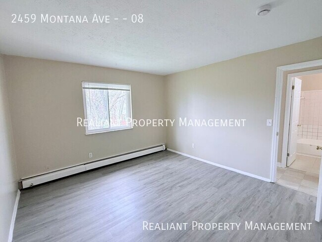 Building Photo - 2459 Montana Ave