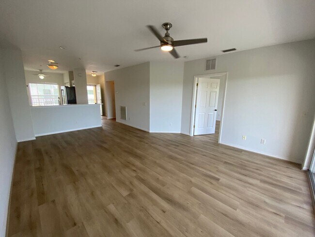 Building Photo - 2081 Willow Hammock Cir