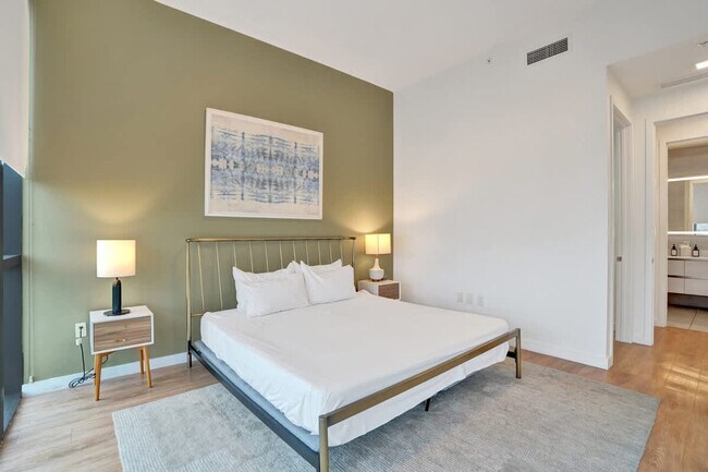 Building Photo - 1220 17th St