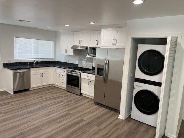 All New Appliances and full size Washer & Dryer - 22971 16th St