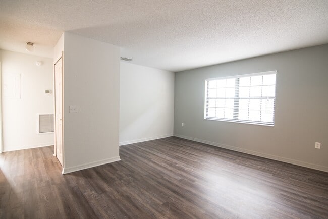 Floorplan - Woodland Heights Apartments