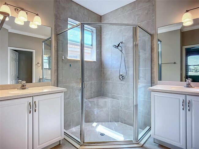 Building Photo - 15646 Aurora Lake Cir