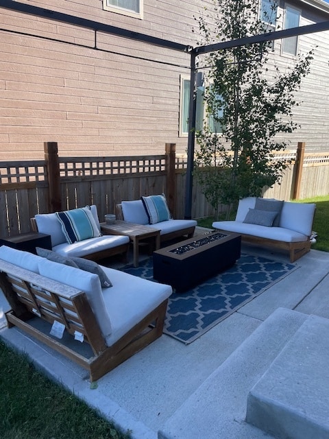 Building Photo - 6571 N Cathay St