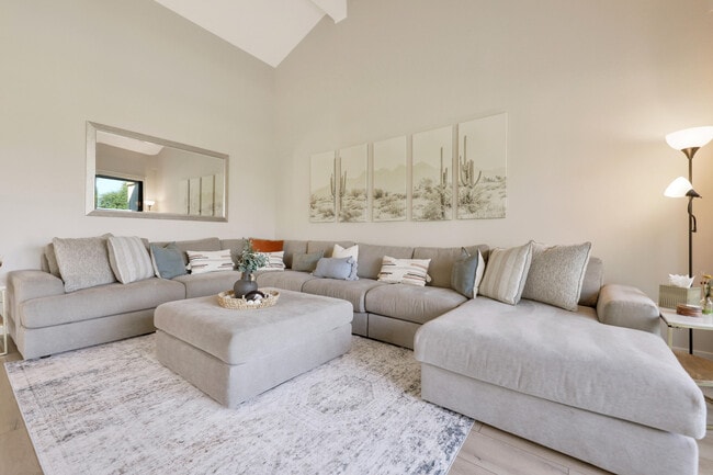 Building Photo - 236 Castellana S