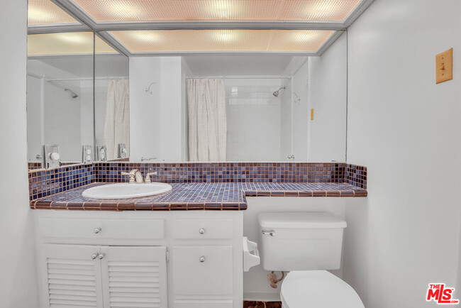 Building Photo - 6456 Surfside Way