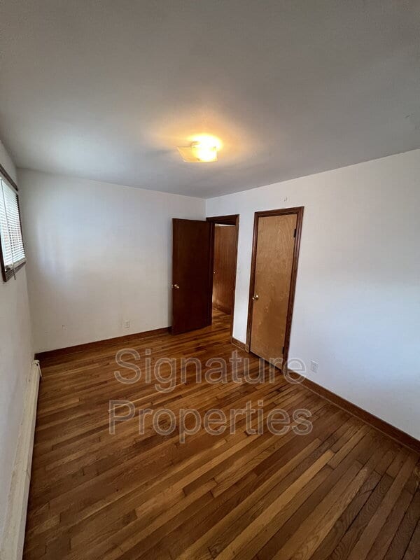 Building Photo - 135 N Oak Ave