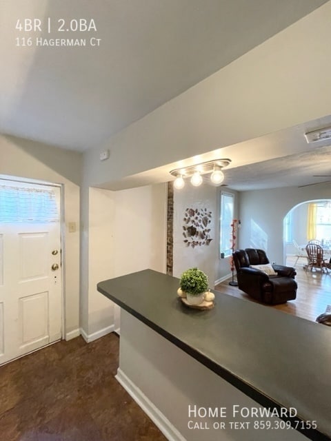 Building Photo - 116 Hagerman Ct