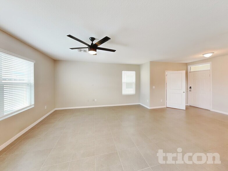 Building Photo - 4127 Willow Hammock Dr