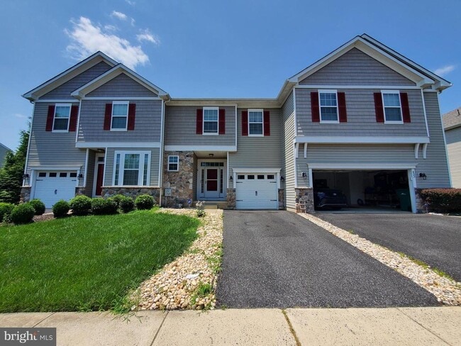 Building Photo - 431 Afton Dr