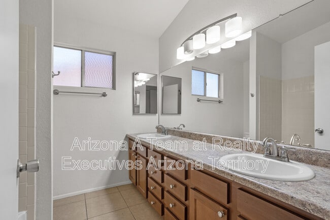 Building Photo - 9413 N Albatross Dr