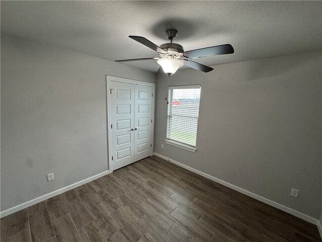 Building Photo - 189 S Geranium Ln