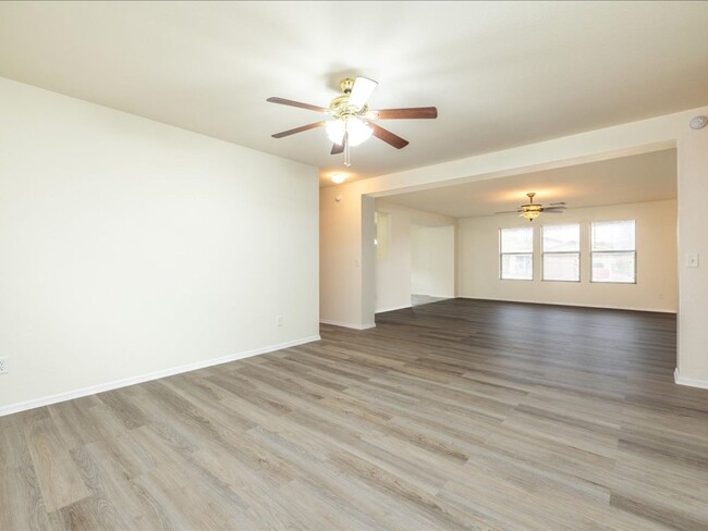 Building Photo - VAIL SCHOOL DISTRICT!!! CORNER LOT NEAR PU...
