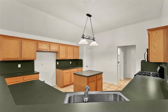 Building Photo - 280 Beech Dr