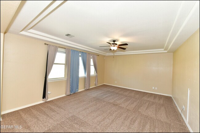 Building Photo - 14717 Tierra Escape Ave