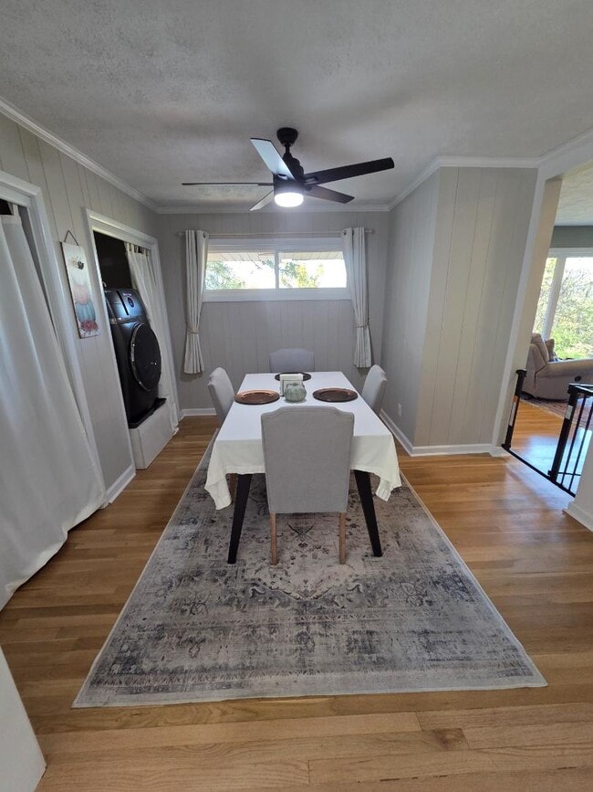 Building Photo - 100 9th Ave