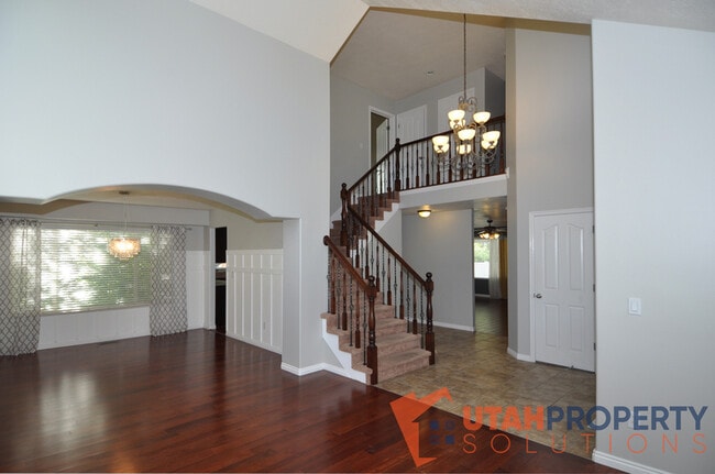 Building Photo - 11758 Chalk Creek Way