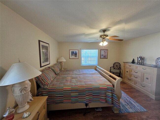 Building Photo - 6058 SW 98th Loop