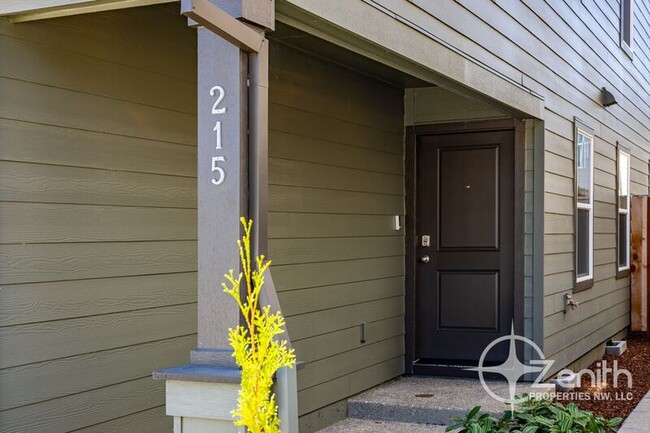 Building Photo - 215 N Layla Pl