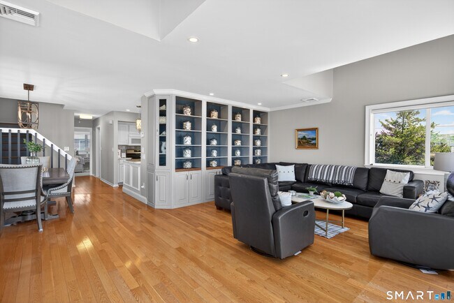 Building Photo - 146 Chittenden Field Ln