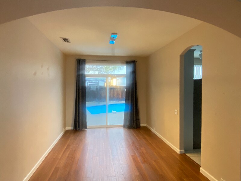 Building Photo - 2811 Sierra Mills Ln