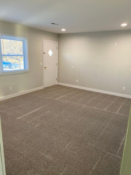 Building Photo - 43 Fairmont Boulevard