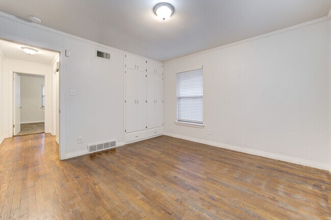 Building Photo - 4121 NW 20th St