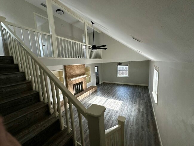 Building Photo - 415 N 19th St