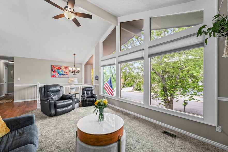 Building Photo - 9107 S Peach Blossom Dr