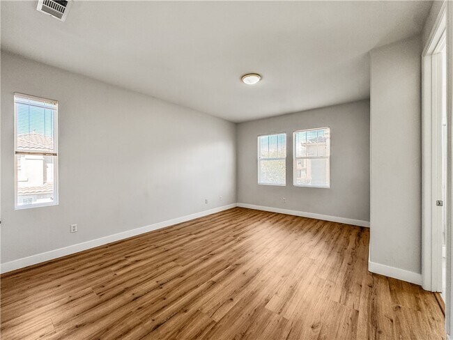 Building Photo - 20546 Earl St