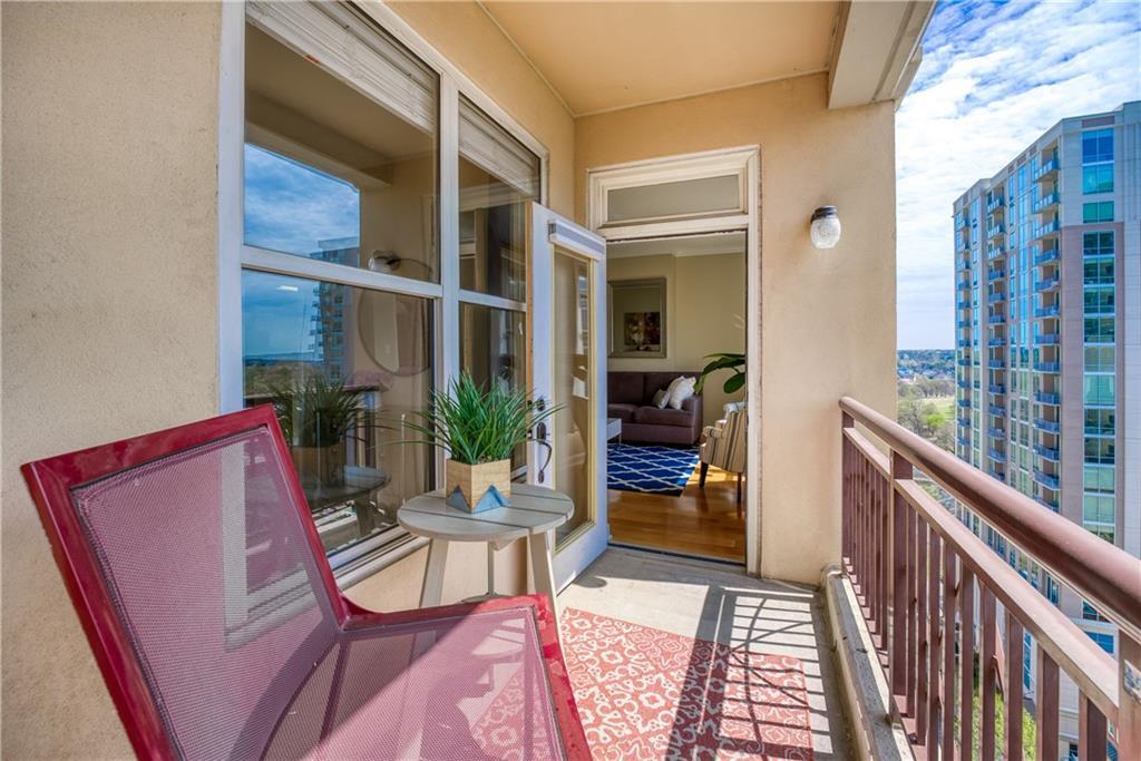 Building Photo - 1101 Juniper St NE