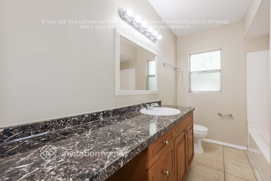 Building Photo - 105 Ridge Ct