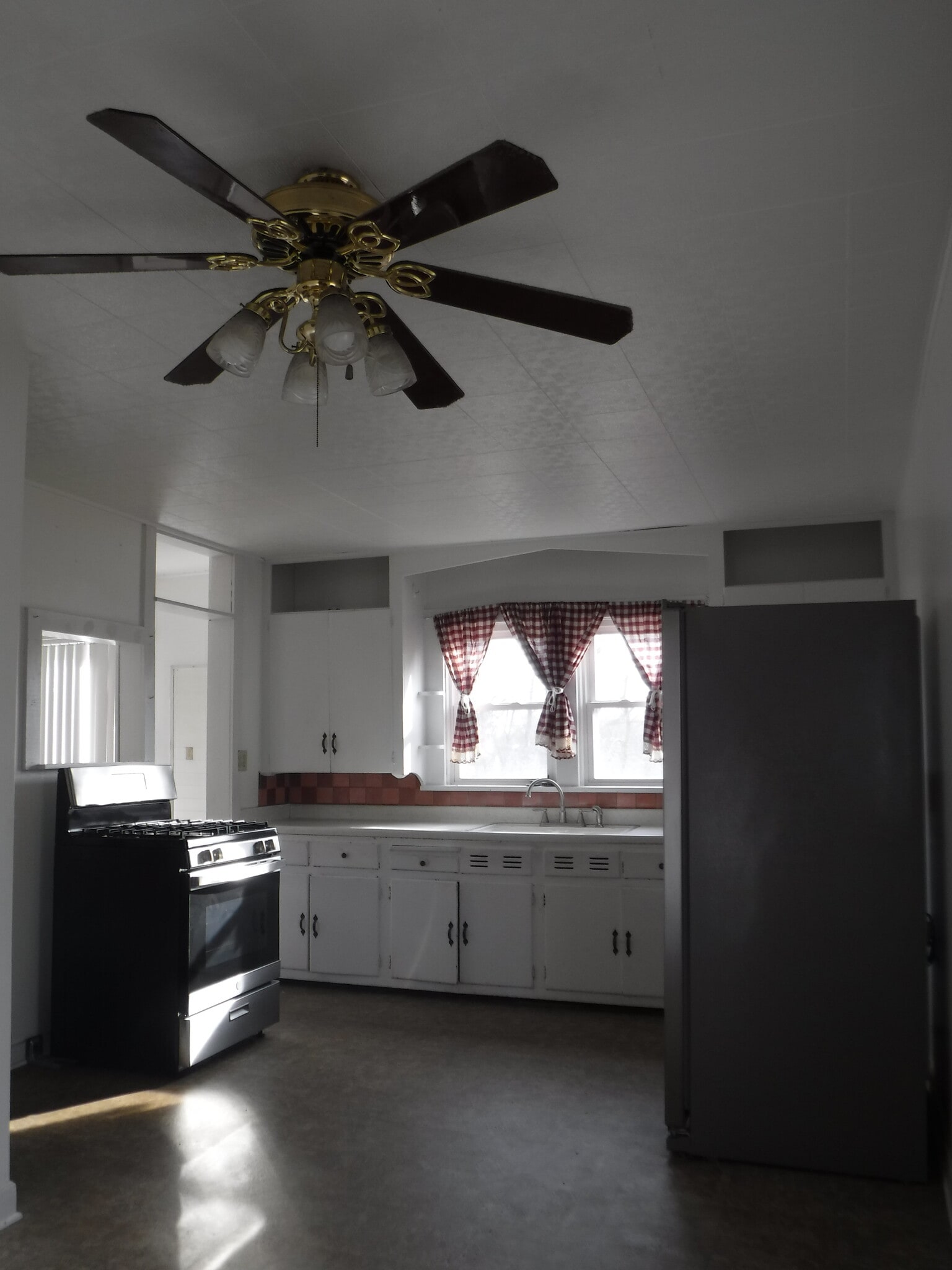 Building Photo - 3008 Miller Ave