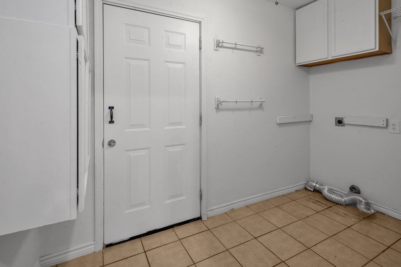 Building Photo - 162 Mc Dougal Ave