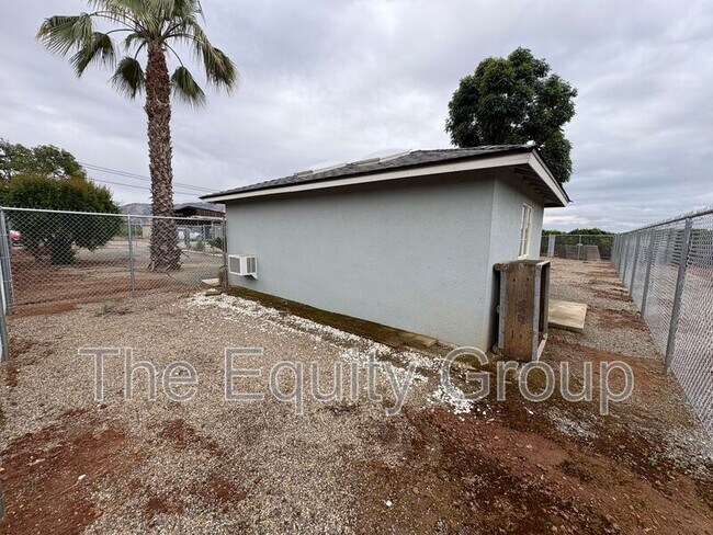 Building Photo - 14519 Avenue 416
