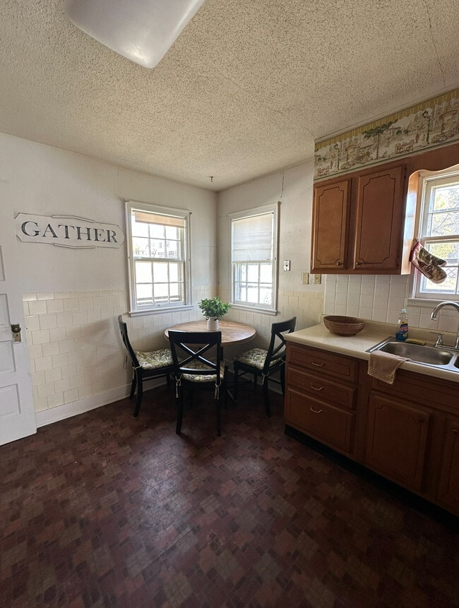 Building Photo - 1223 26th St