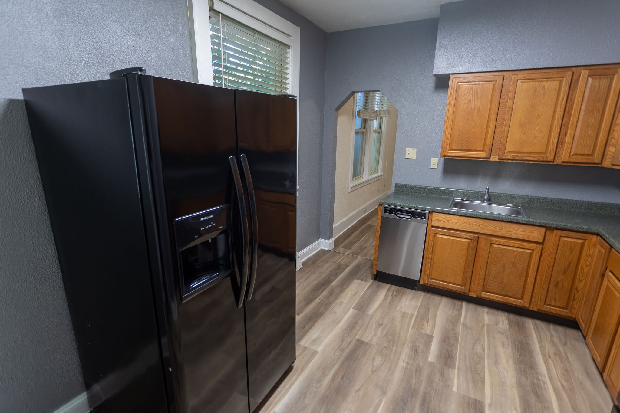 Kitchen - 2302 Murray Ave