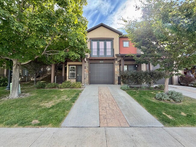 Building Photo - 14791 S Chandlerpoint Way