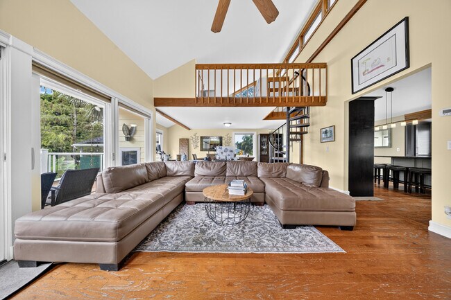 Building Photo - 13074 La Mirada Cir