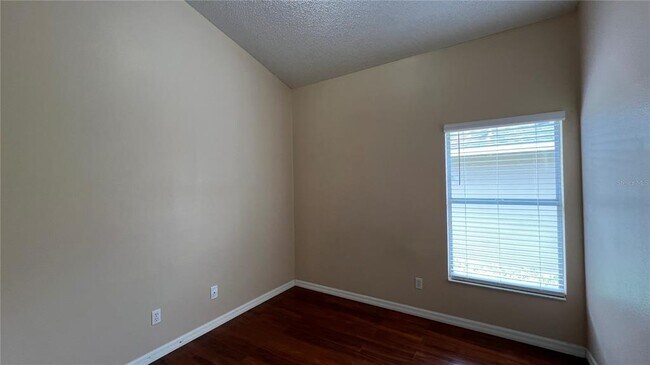 Building Photo - 16713 Rolling Green Dr