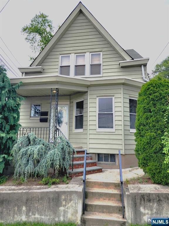 Primary Photo - 88 Passaic Ave