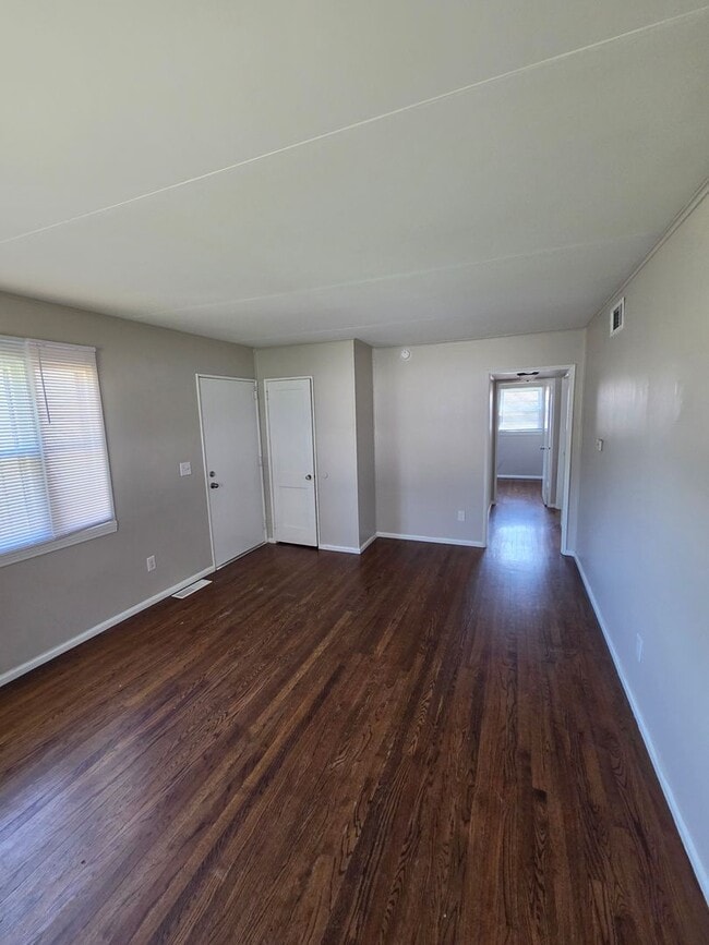 Building Photo - 7057 Binney St