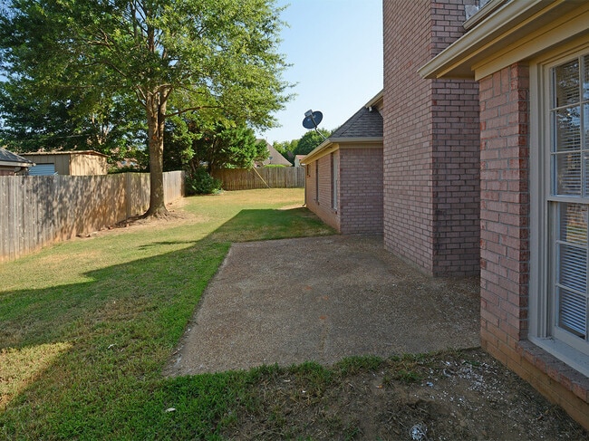 Building Photo - 4 Bed, 2 Bath in Cordova near Walnut Grove