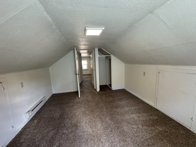 Building Photo - 13506 Bennington Ave